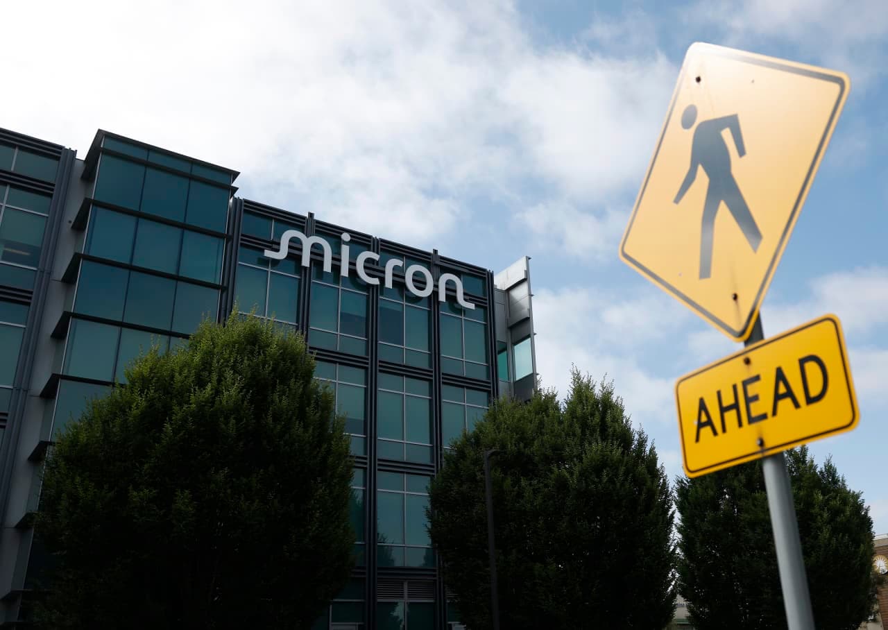 Micron investors should get ready for a seesaw ride, analyst says
