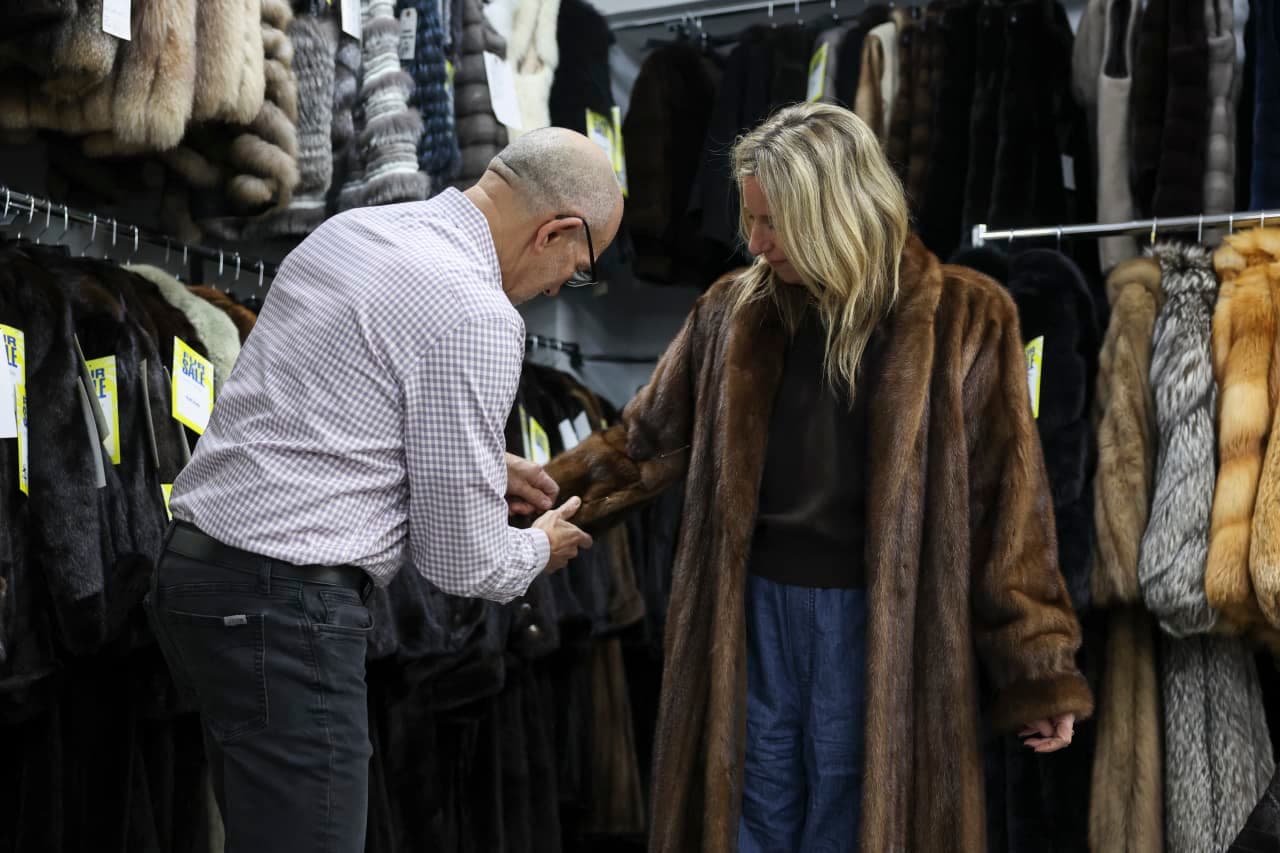 Retail sales slump in July. Cheaper gas and Amazon Prime hangover are the chief culprits.
