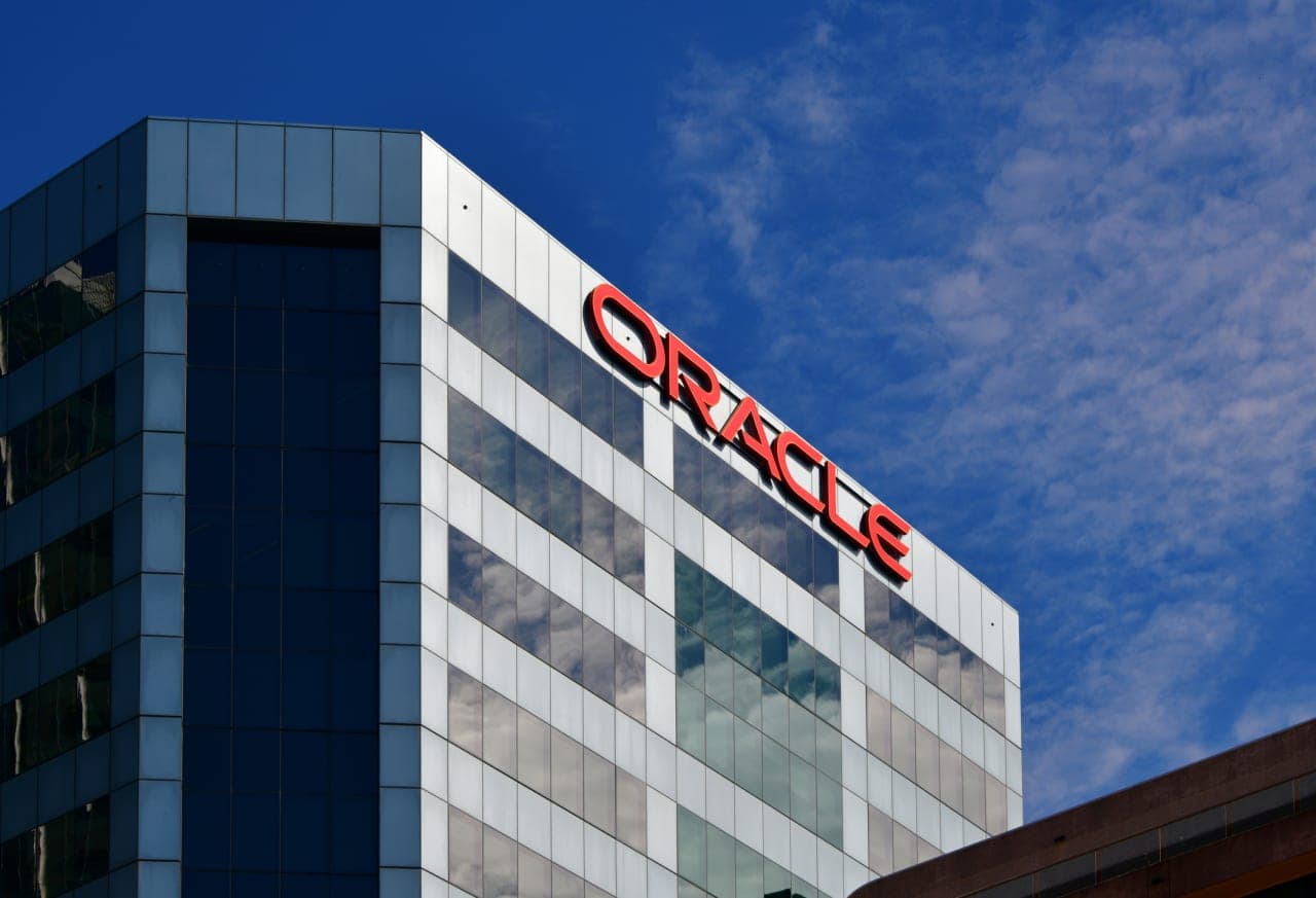 Oracle’s stock is falling as investors fear a data-center setback