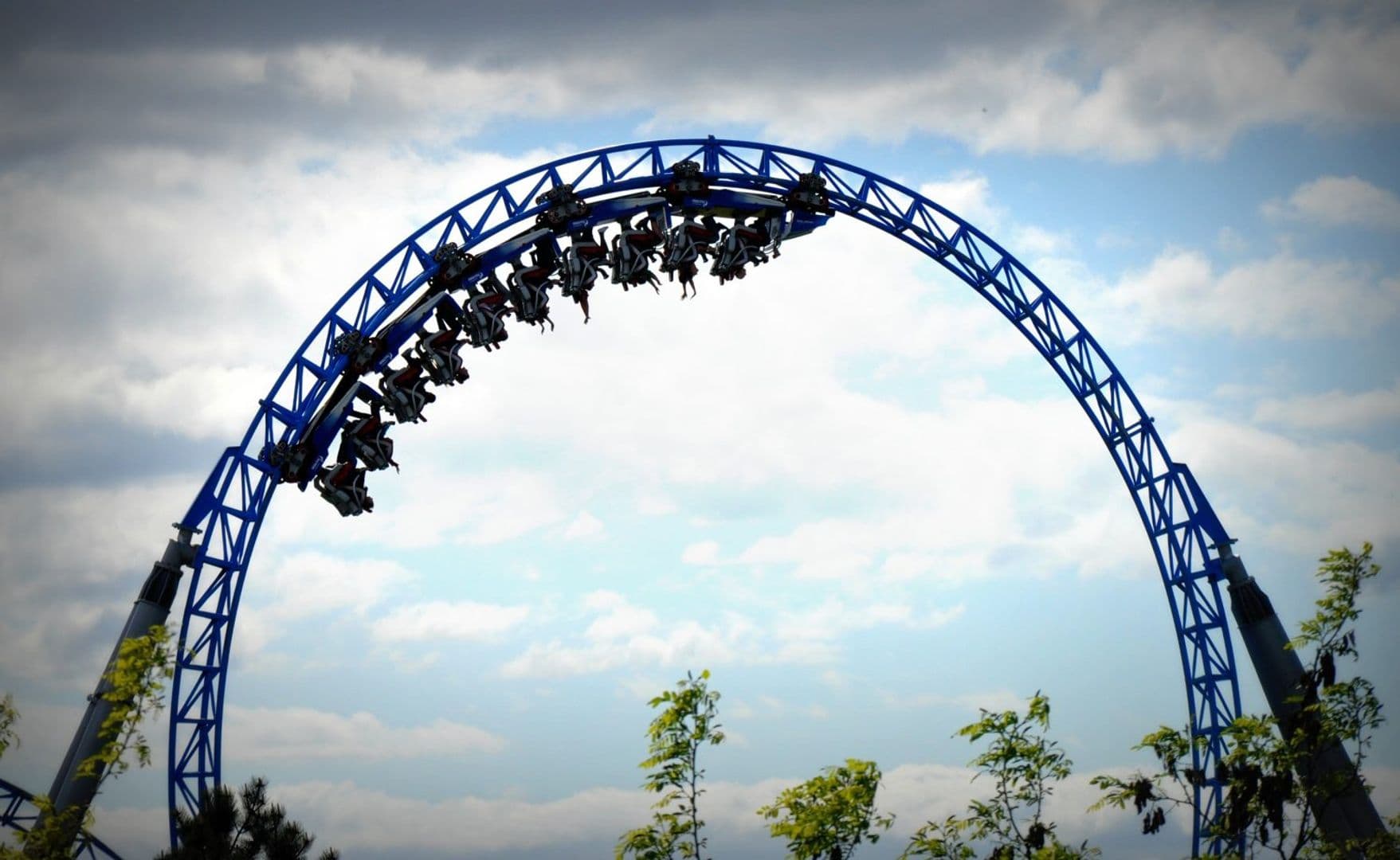 Live markets: Bitcoin pops to $63,900, then reverses, as week begins