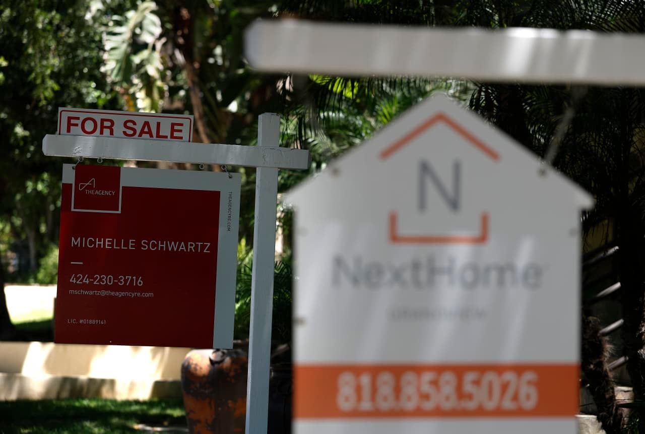 It’s a rough housing market, and Goldman Sachs expects it to get worse