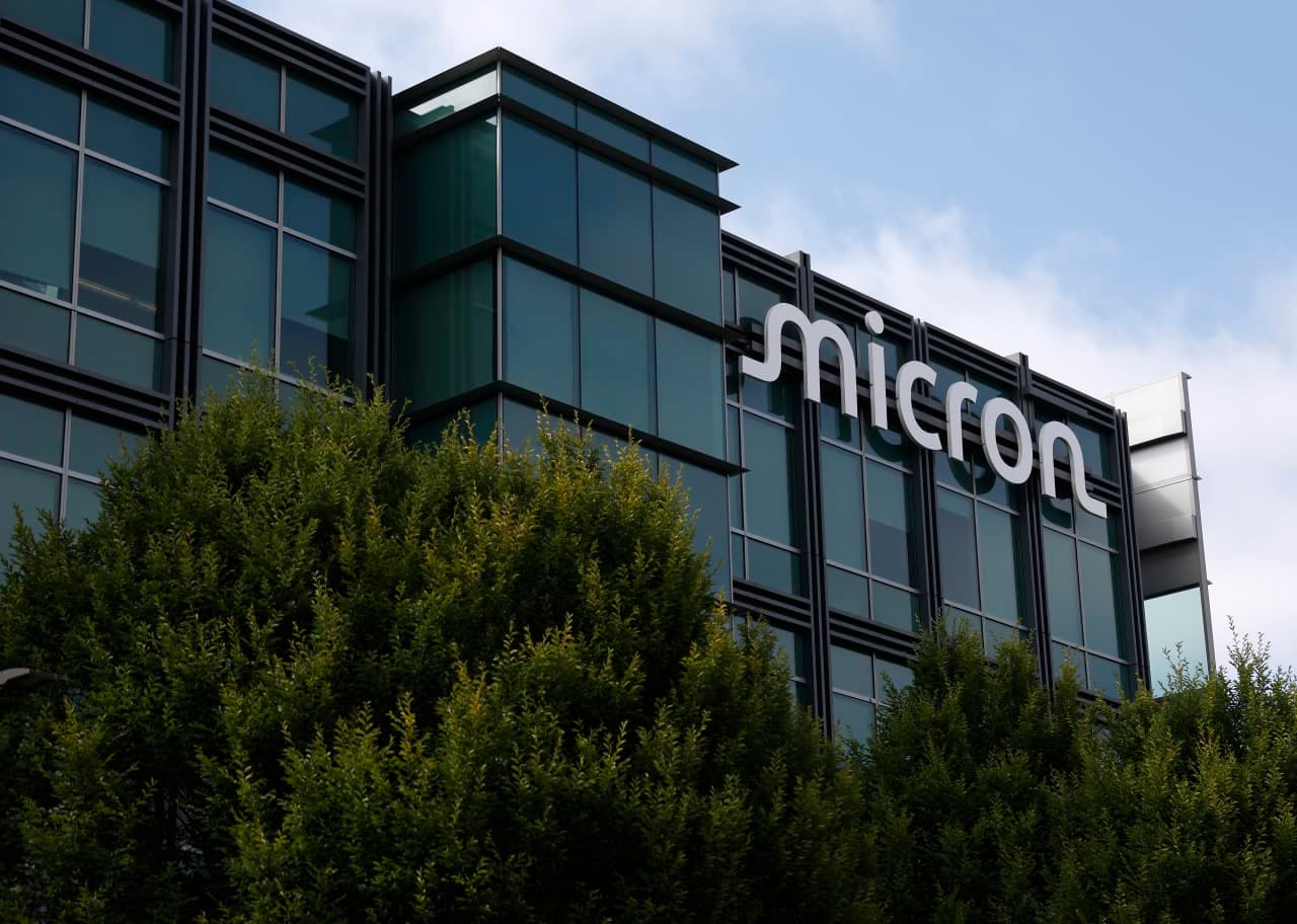 These 4 stocks could benefit most from a $3.2 trillion semiconductor opportunity