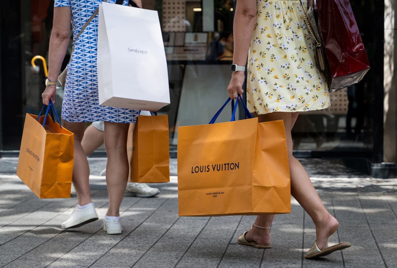 Retail sales surged toward the end of summer. Economy still has plenty of momentum.