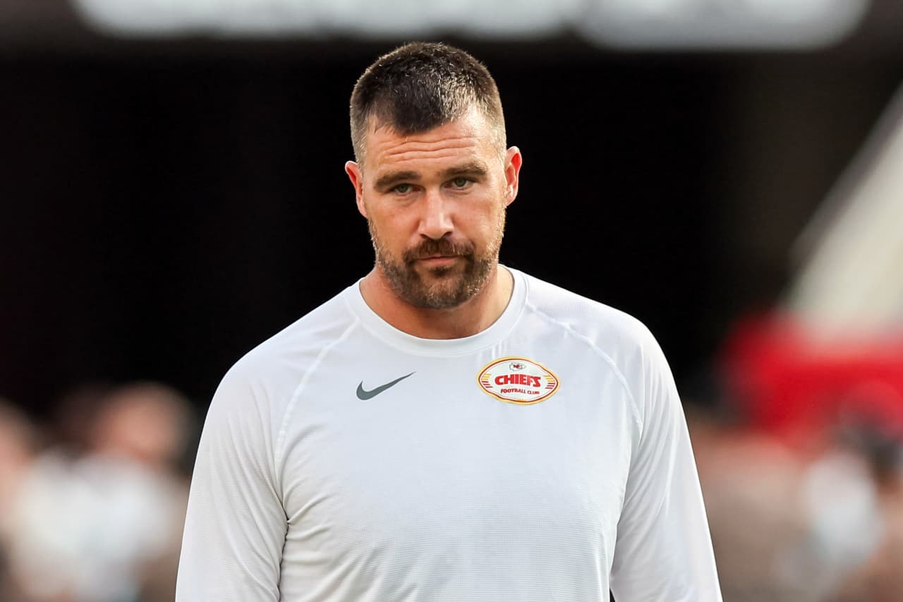 Travis Kelce and others lost millions in a Ponzi scheme. Here’s what a basic index fund would have earned them instead.