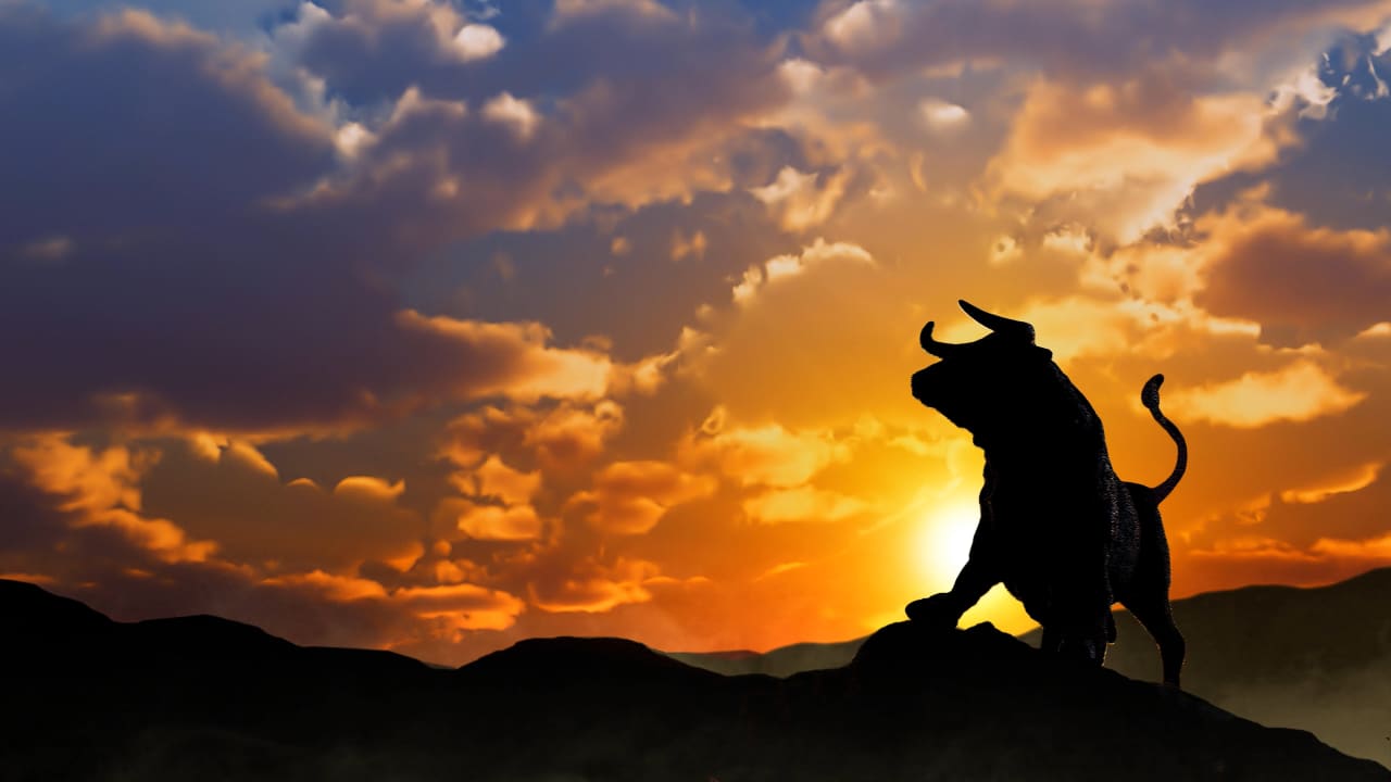 Bull markets tend to peak with a whimper, not a bang — but a 15% correction for the S&P 500 may be next