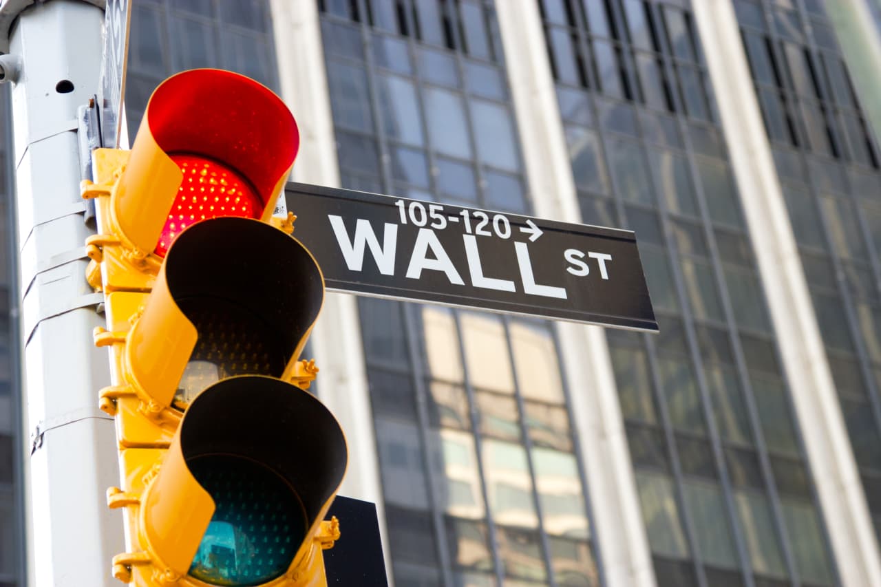 Don’t buy this dip: Several signs suggest there’s more pain ahead for tech stocks