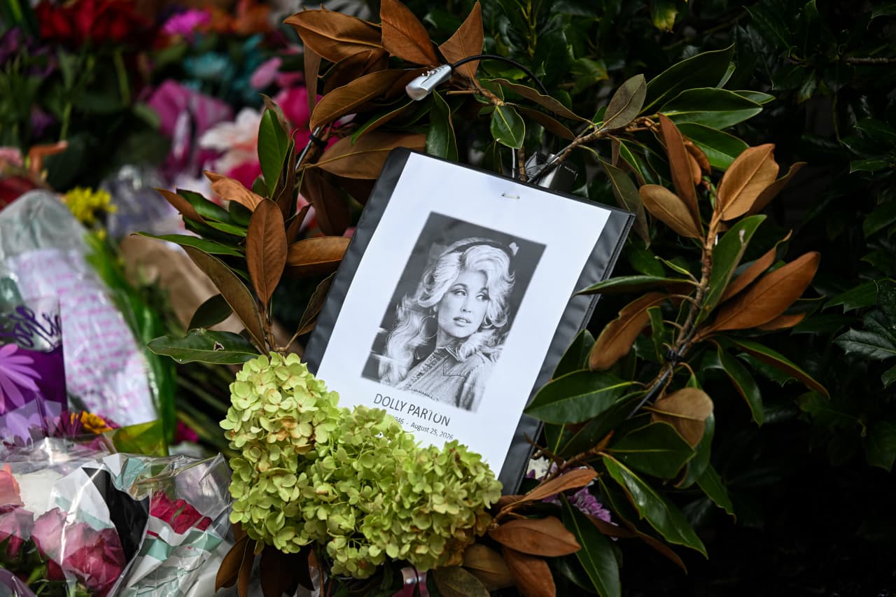 Dolly Parton planned for her estate. The fight with her nephew shows why that matters.