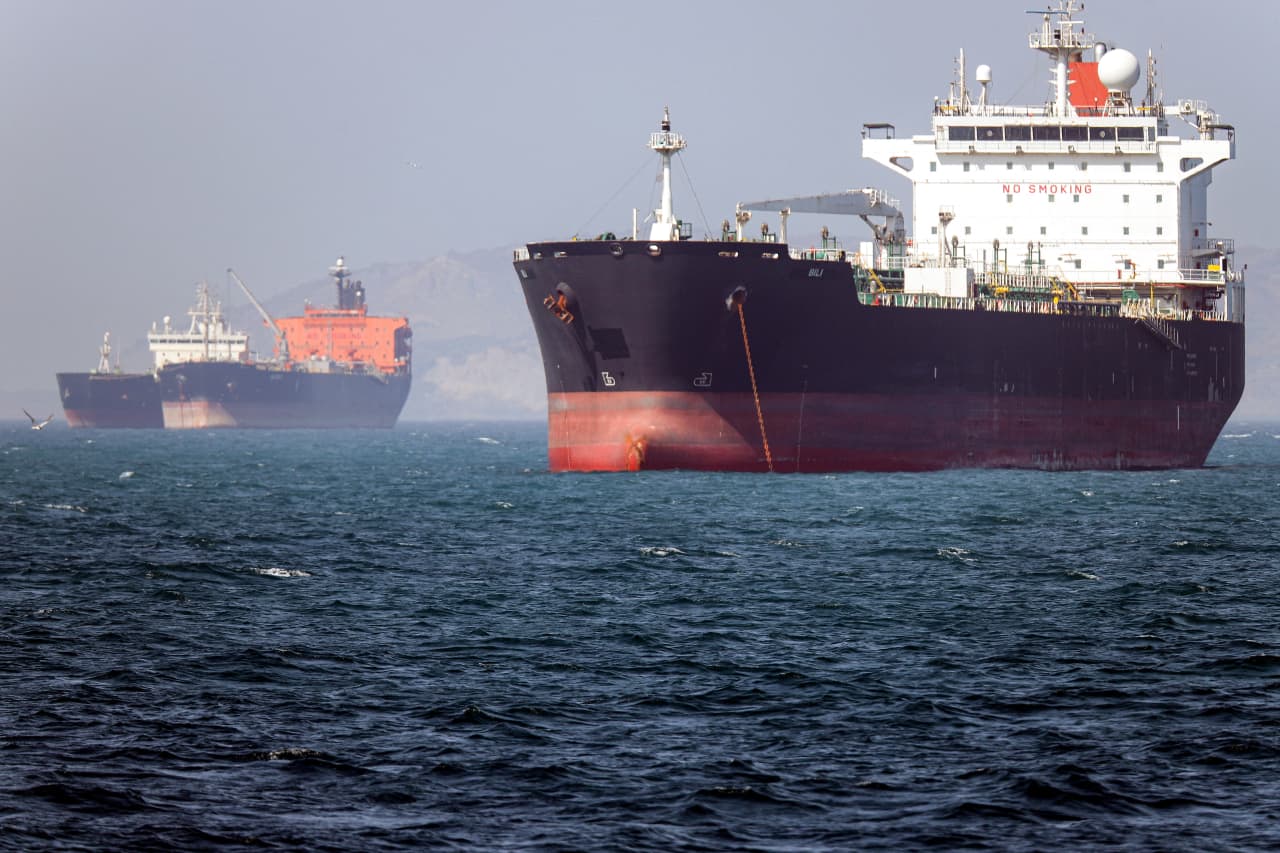 ‘The $100 level is ours for awhile’: Oil won’t be getting cheap anytime soon, no matter what happens in the Gulf