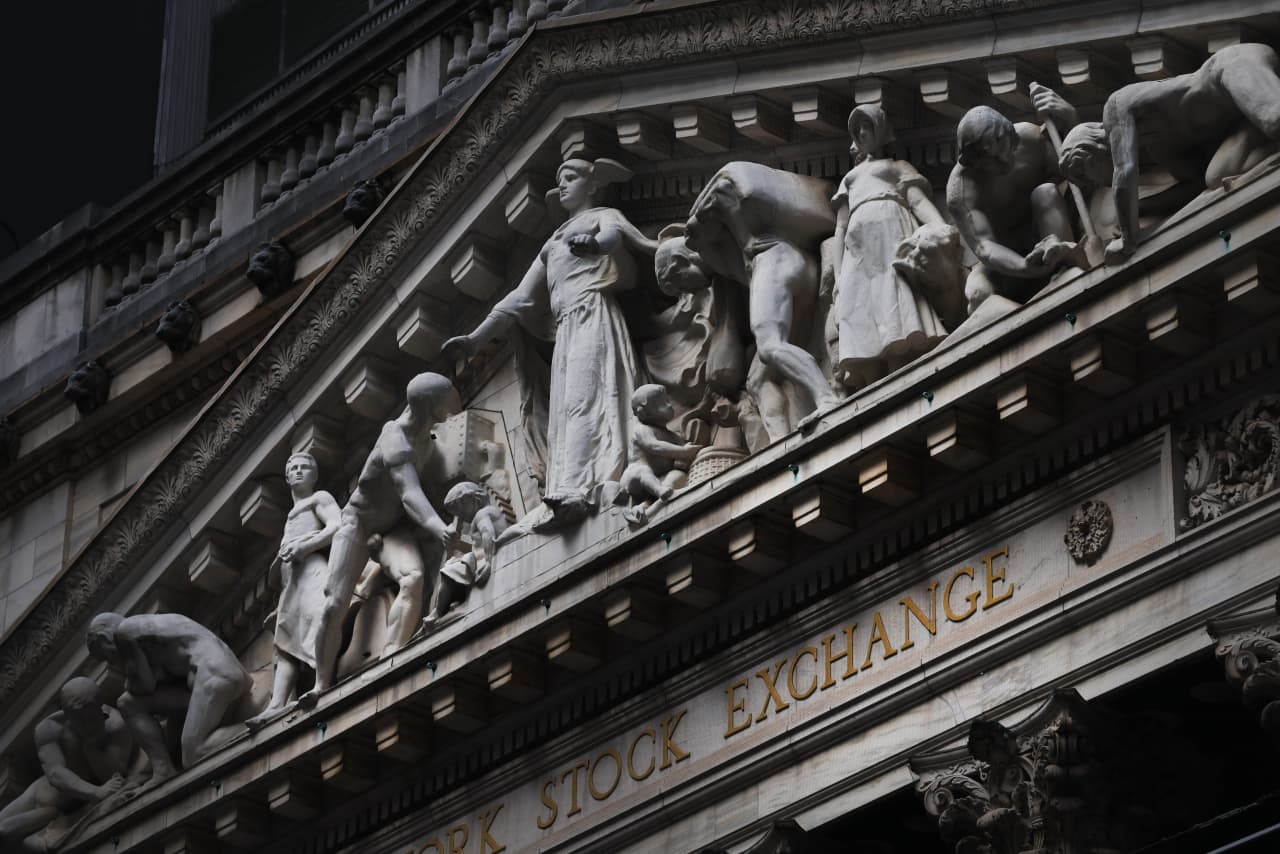 Treasury yields see extreme plunge. Why investors are ducking for cover.