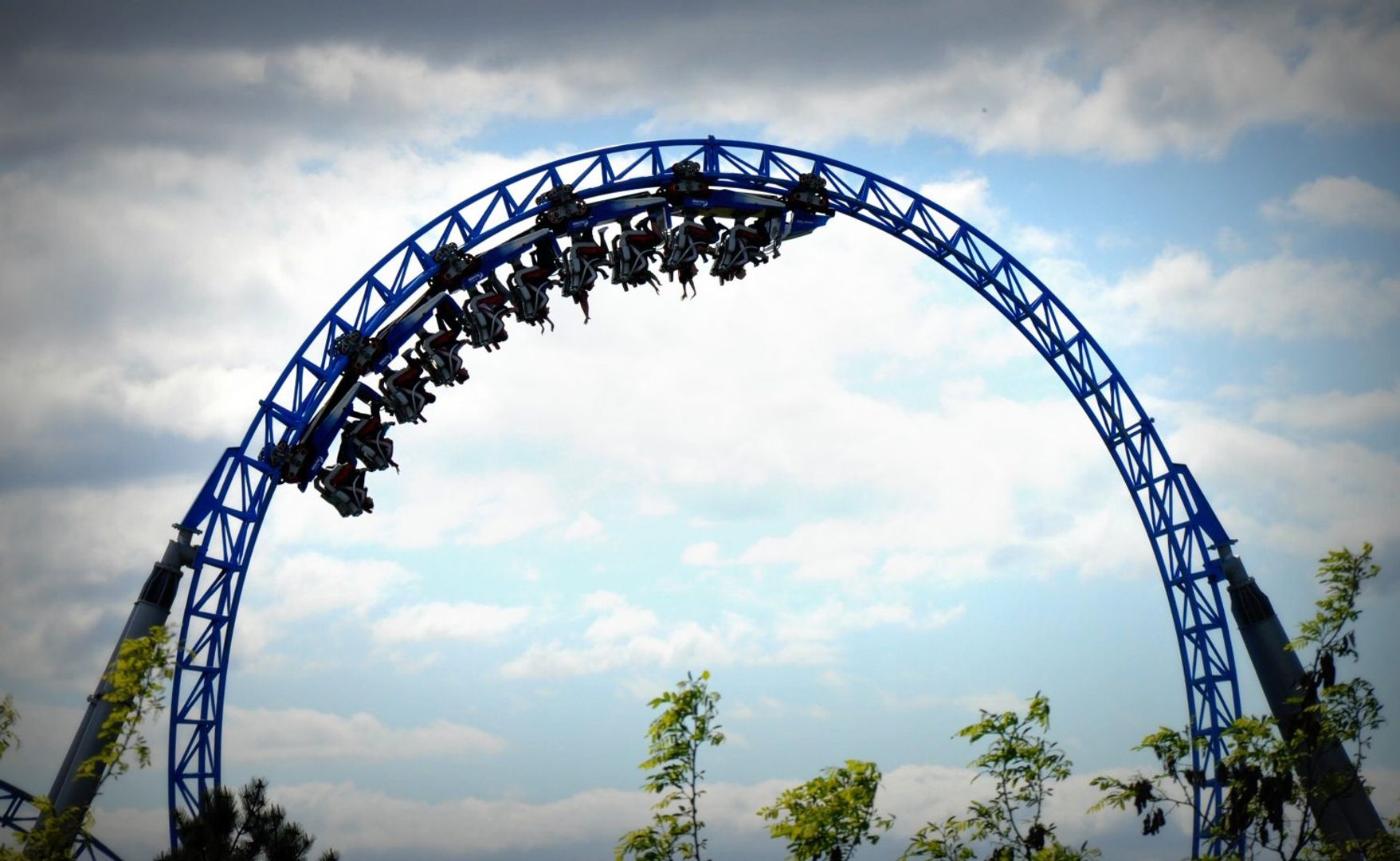 Live markets: Bitcoin pops to $63,900, then reverses, as week begins