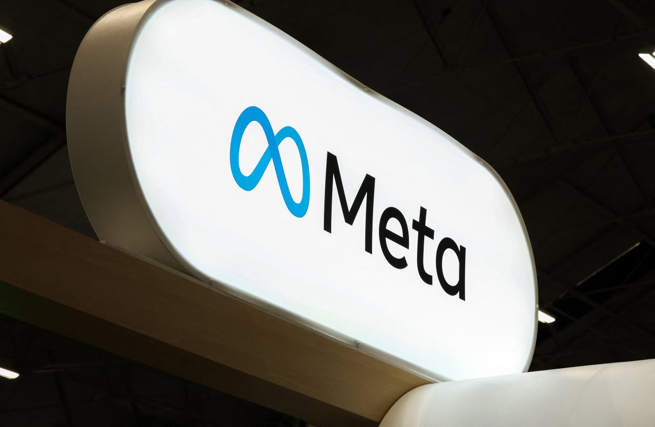 Meta’s AI spending spree has investors taking a page from the financial-crisis playbook