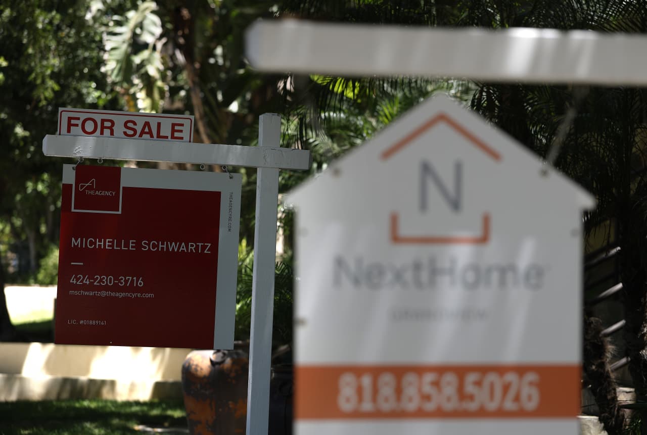 It’s a rough housing market, and Goldman Sachs expects it to get worse