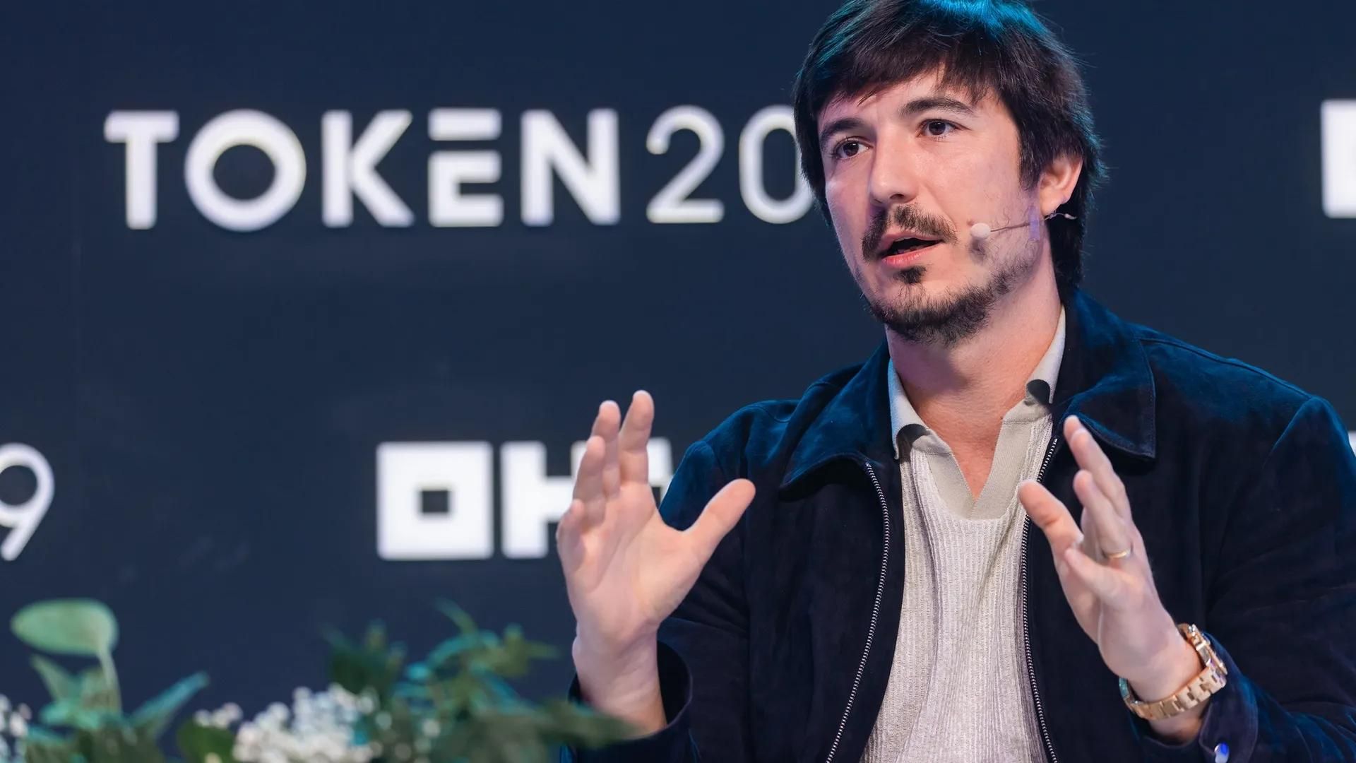 Robinhood plans share redemptions, voting rights for stock tokens, after criticism