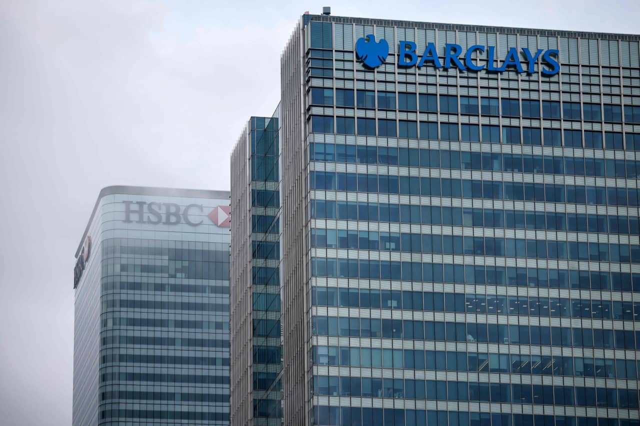 Three reasons to stick with stocks despite rising yields, according to Barclays