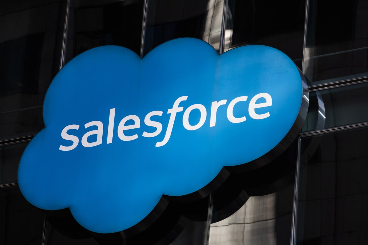 These stocks could be the future winners — and losers — of a massive shift in IT spending