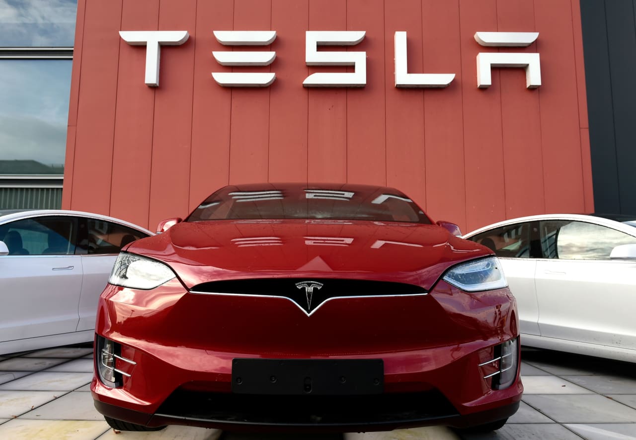 Tesla’s EV sales beat Wall Street’s expectations again, and the stock jumps