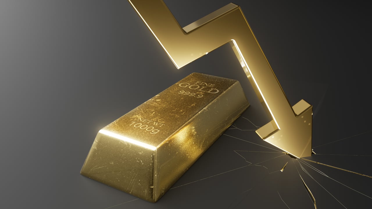 Why gold plunged to its lowest price in a year despite renewed Iran jitters